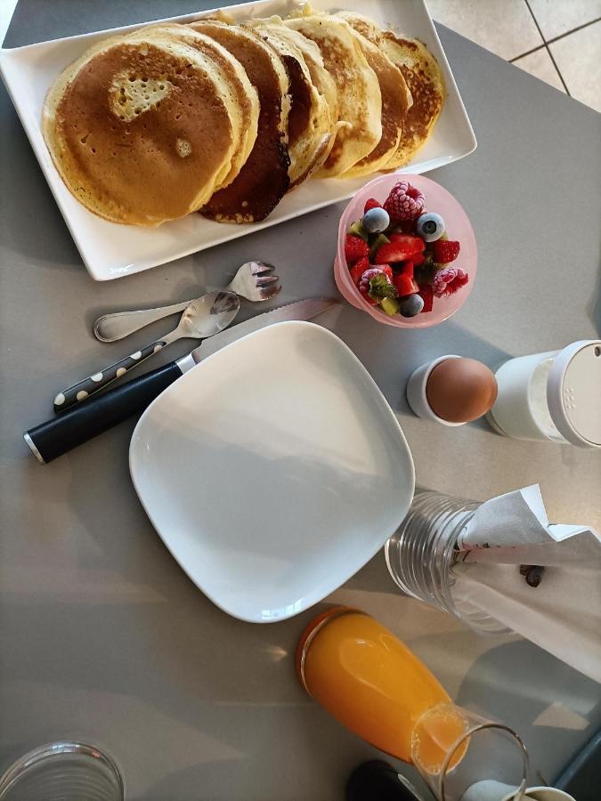 Bed and Breakfast Les Bichettes Mortagne-sur-Sevre Экстерьер фото